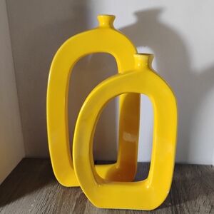 Riley Set of 2 Yellow Ceramic Vases